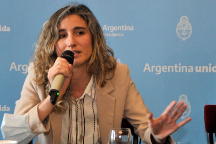 "Las mujeres hacen el 76% de todo el trabajo doméstico y de cuidados no remunerados", Sol Prieto en Hagamos algo con esto