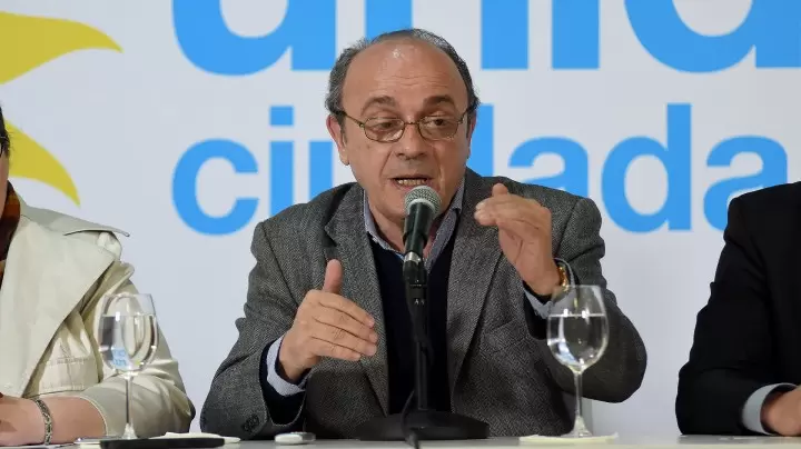 "El espionaje ilegal necesita recursos y, Macri retomó el método de los fondos reservados que habían sido modificado en la AFI por Cristina y Parrilli". Leopoldo Moreau