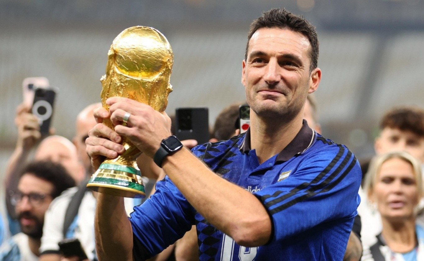 Scaloni renovó su contrato y seguirá al mando de la Selección hasta el Mundial de 2026