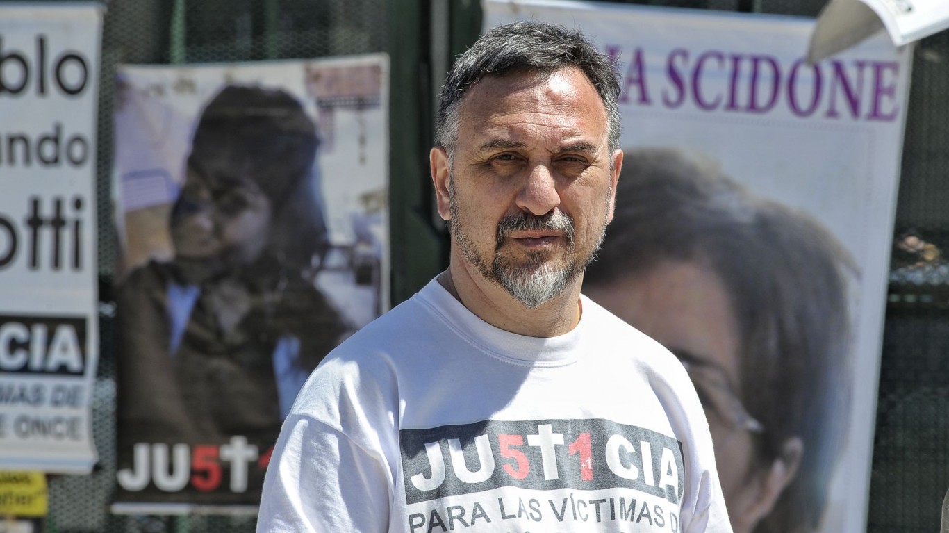 “Es imprescindible que esa estación se vuelva a llenar de las voces de los familiares que quedamos con la vida destruida”