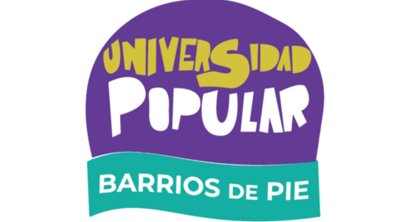 "El 76% de alumnos/as de barrios populares se contactan con la escuela por WhatsApp" Lucia Bianchi