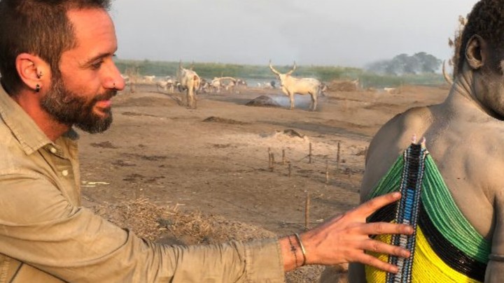 Anibal Bueno: "Llevo recorridos unos 110 países, en Nigeria encontramos 200 culturas diferentes"