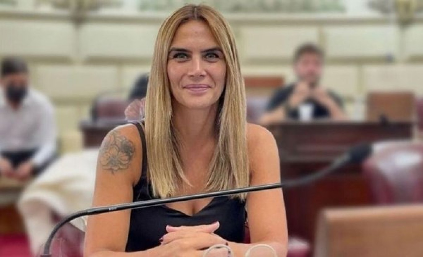 Amalia Granata: “Milei va a buscar premios y se aplaude a él mismo sin haber ganado nada”