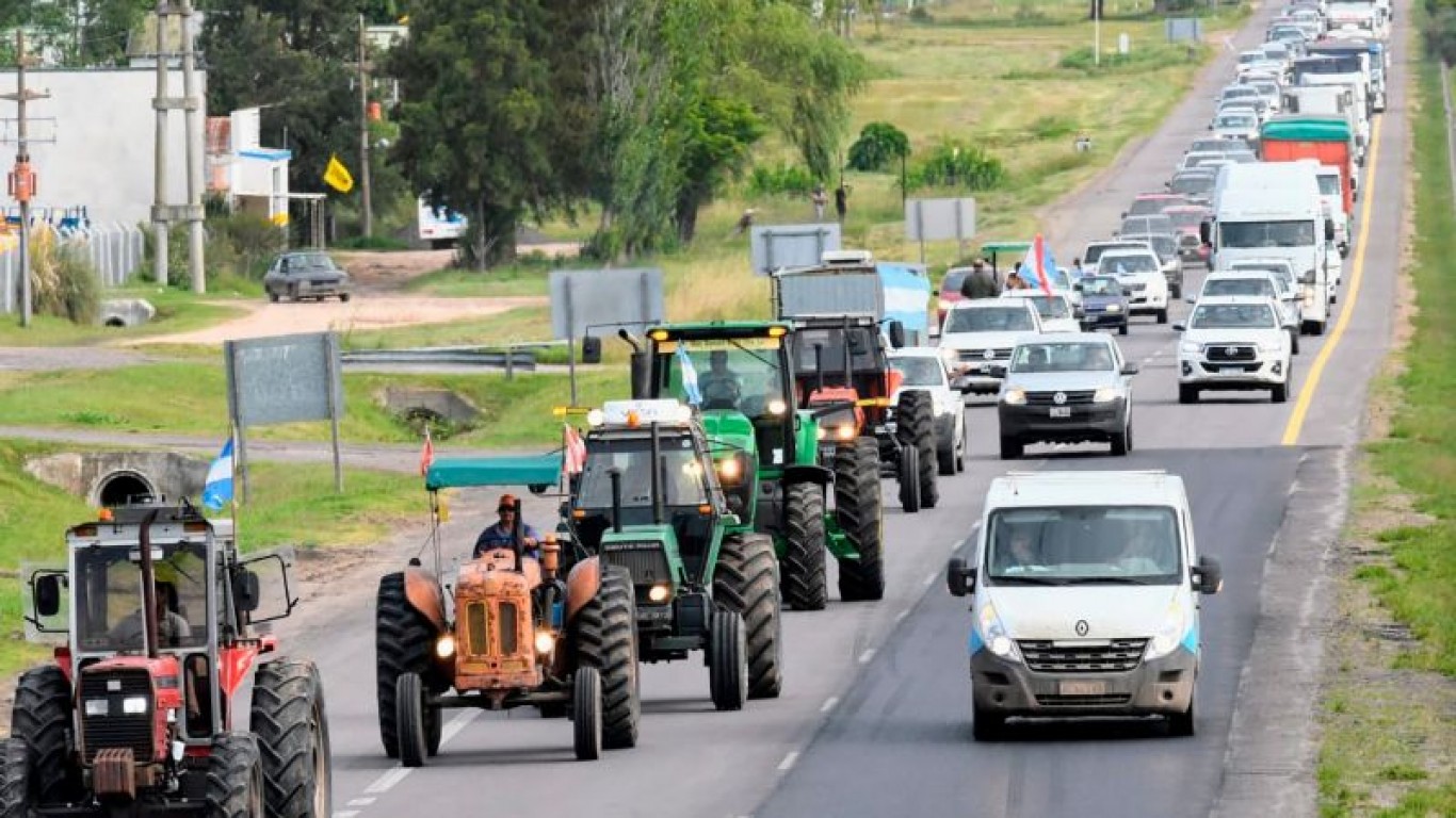 Comenzó la concentración de productores agrarios en reclamo de medidas para el sector